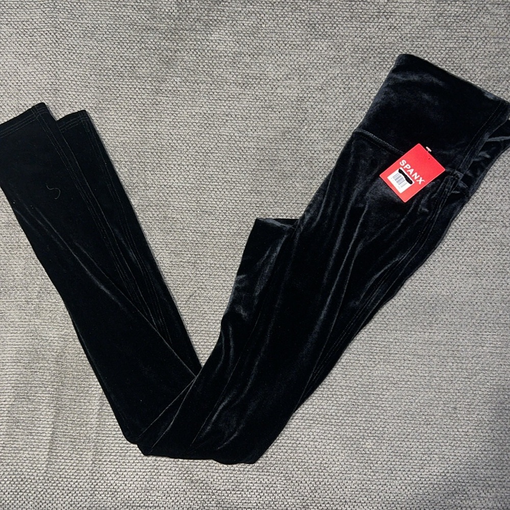NWT Spanx Black Velvet Leggings - Picture 3 of 4